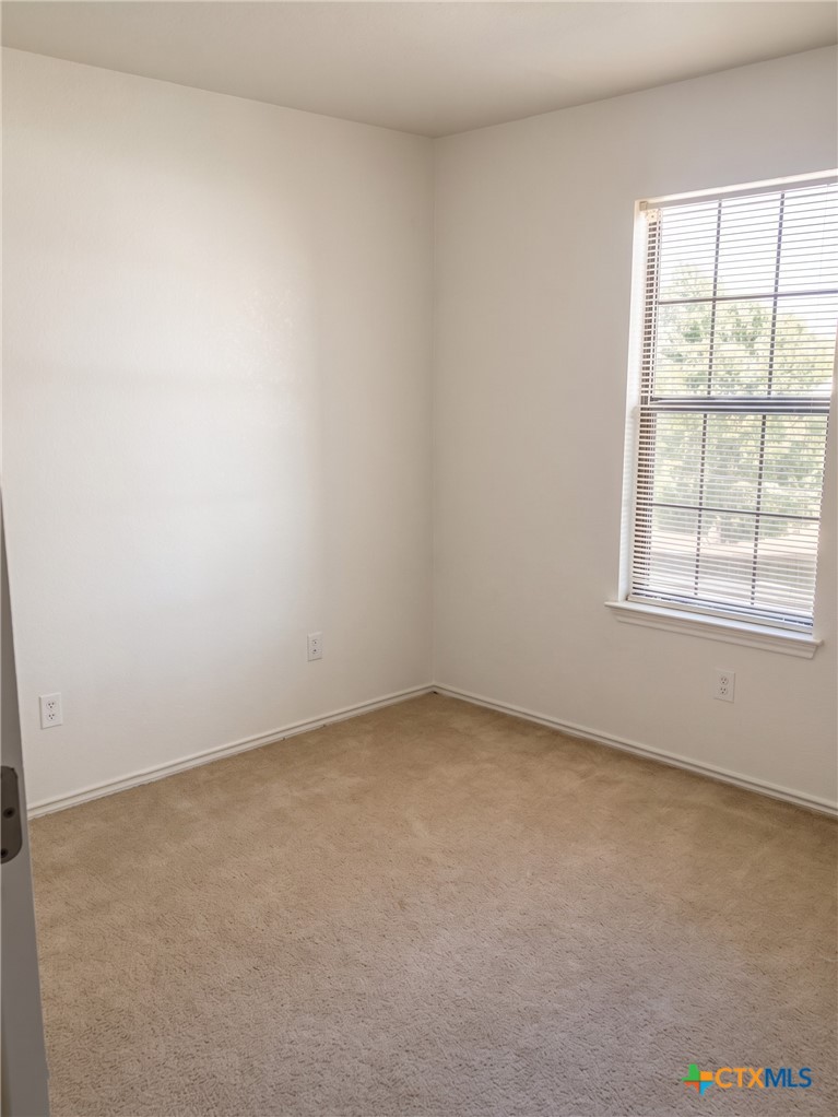 306 Sumac Trail Property Photo 5