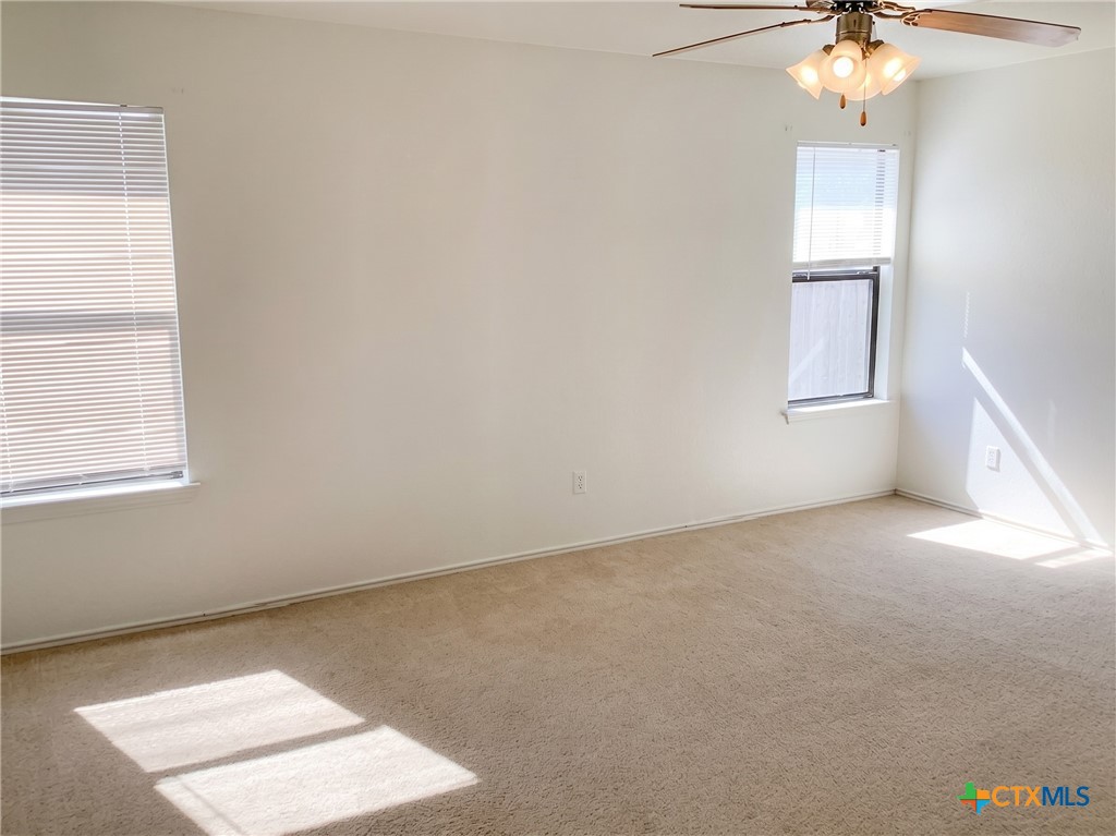 306 Sumac Trail Property Photo 8