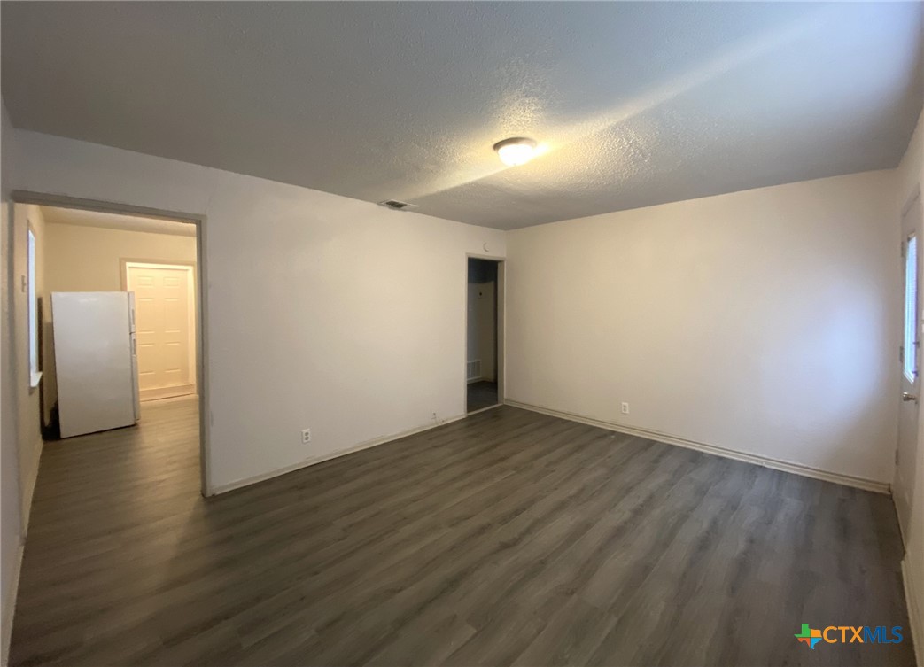 902 S 4th Street Property Photo 4