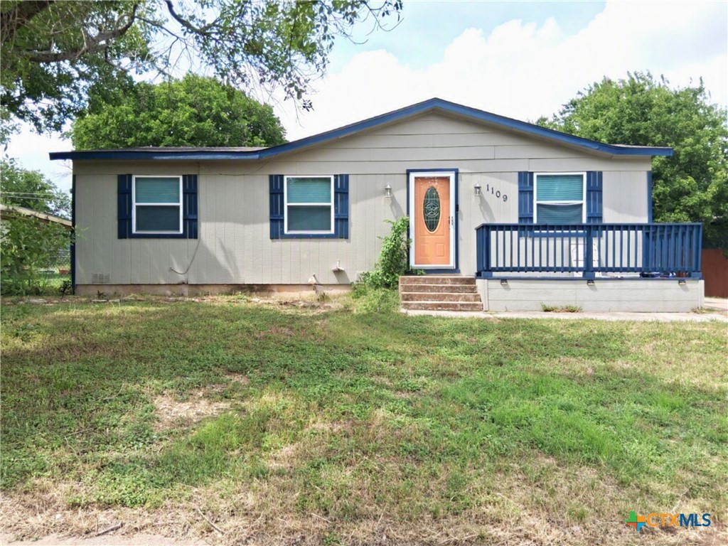 1109 Elyse Drive Property Photo 1