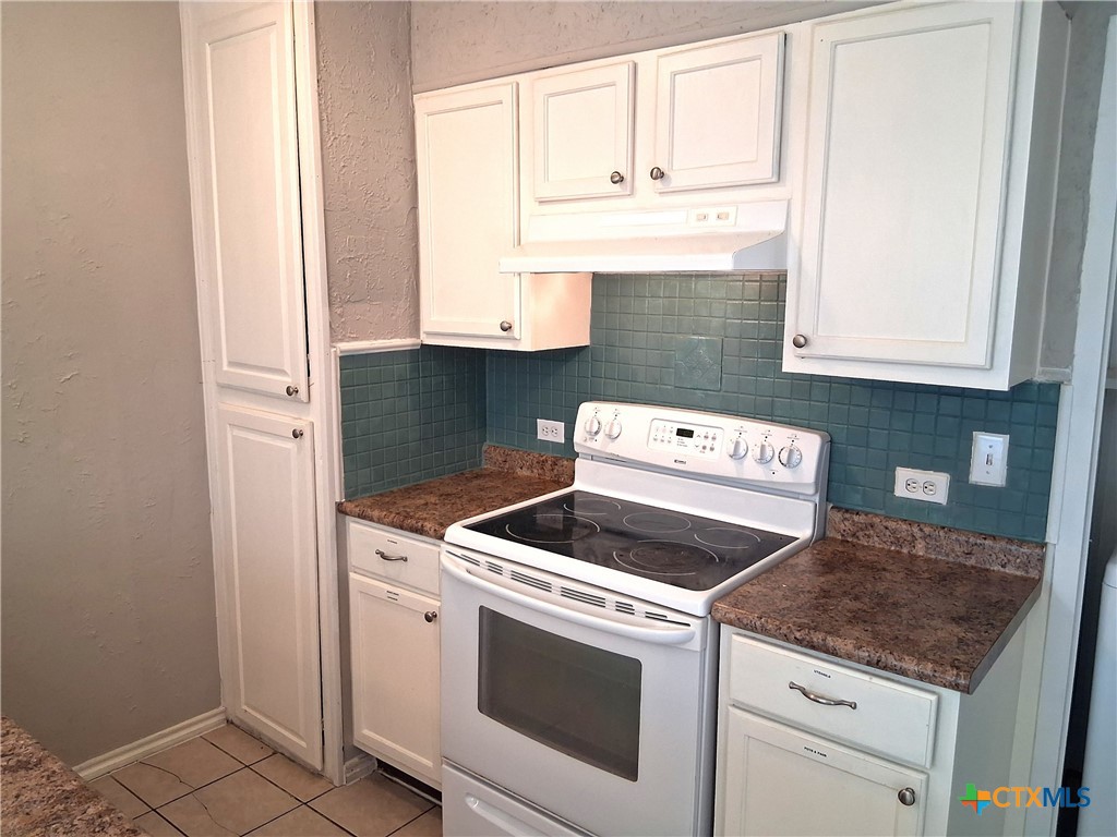 1109 Elyse Drive Property Photo 6