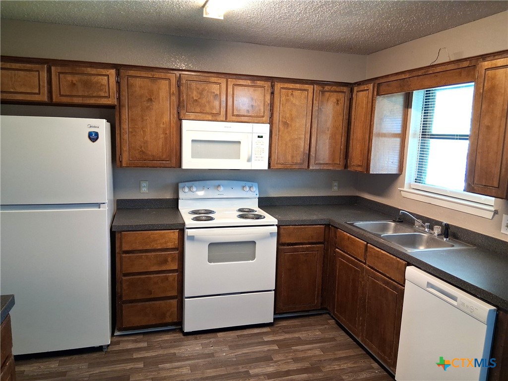 3909 Shellrock Drive Property Photo 2