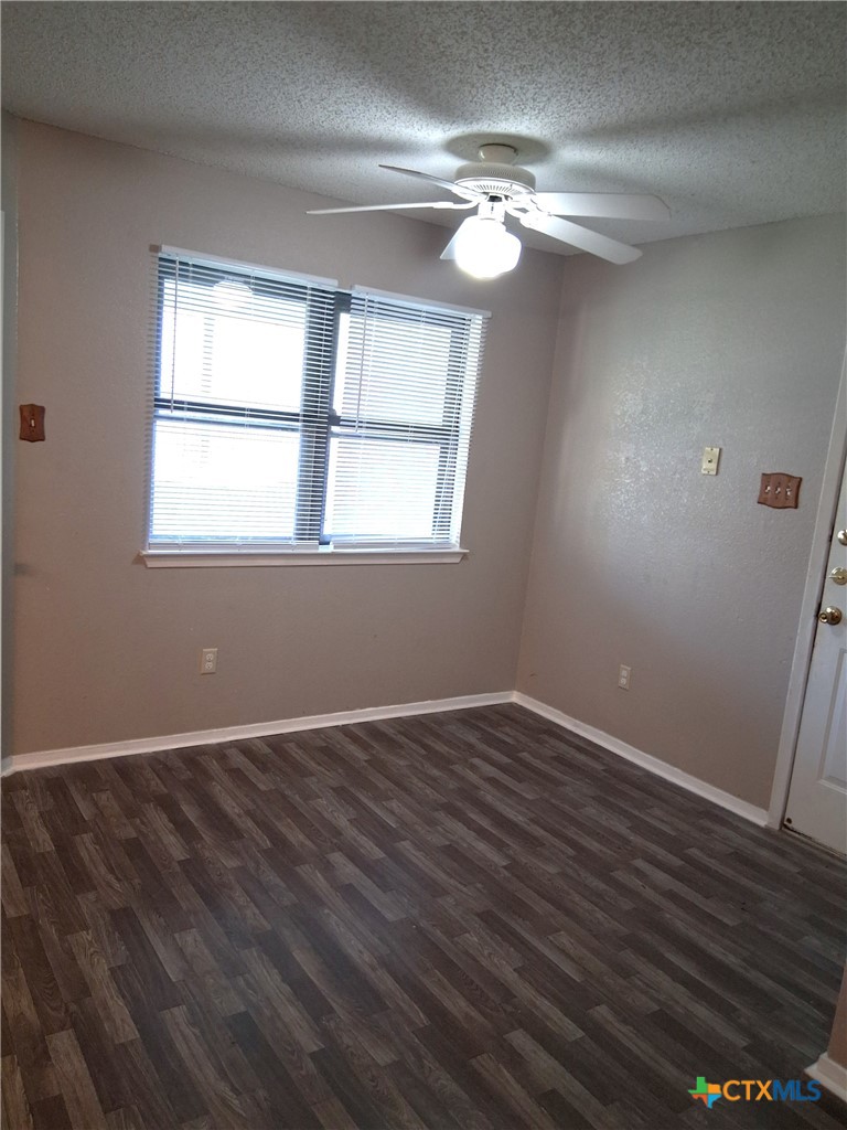 3909 Shellrock Drive Property Photo 3