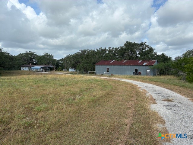 1102 Fm 443 Property Photo 6