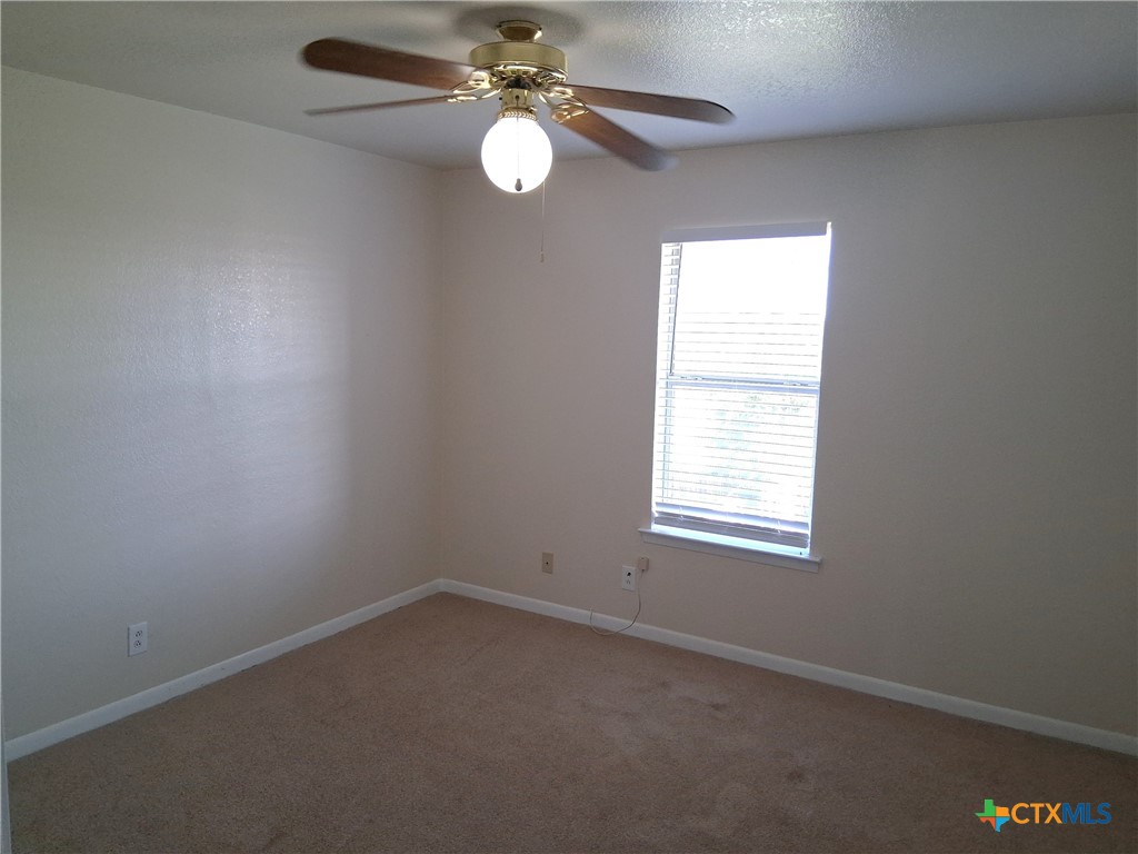 1005 Circle M Drive B Property Photo 6