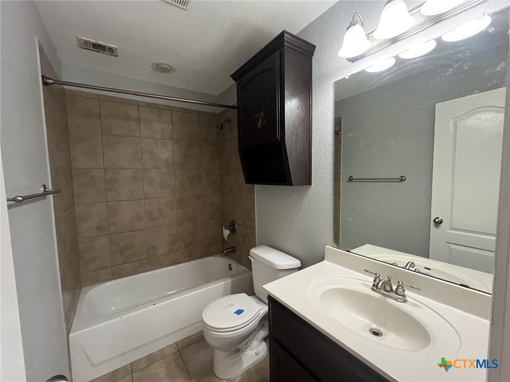 403 Hedy Drive Property Photo 2