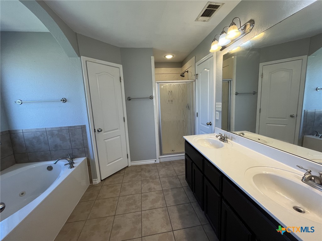 403 Hedy Drive Property Photo 9
