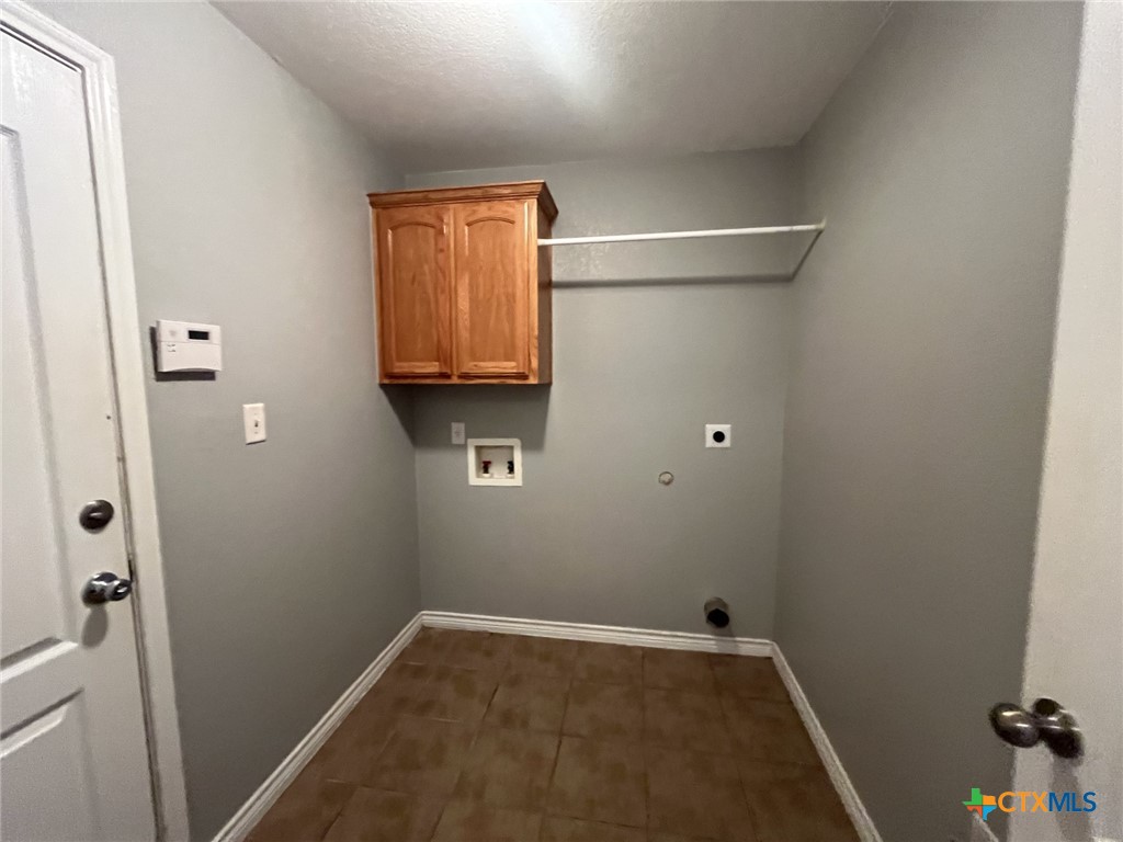 403 Hedy Drive Property Photo 10