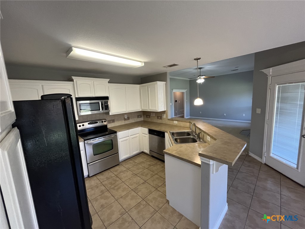403 Hedy Drive Property Photo 14