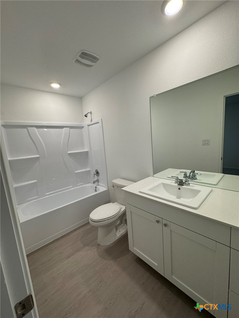 317 Trinity River Holw Property Photo 6