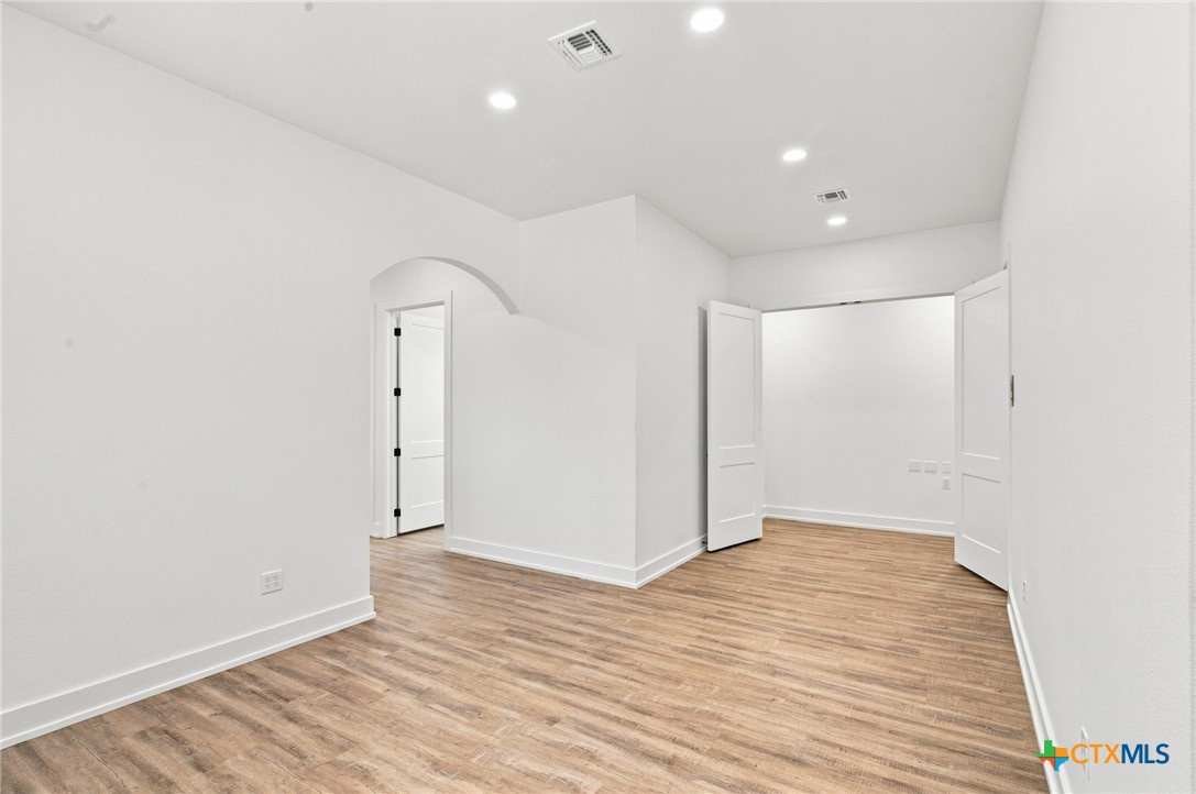 103 Northpark Dr. Property Photo 7