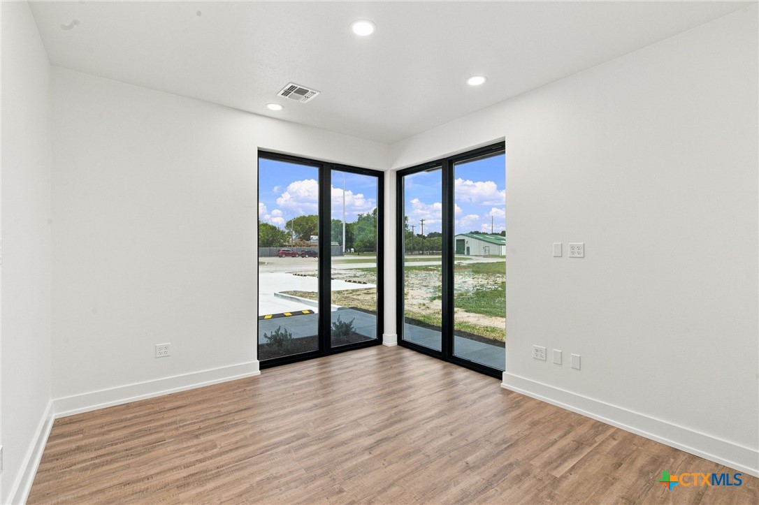103 Northpark Dr. Property Photo 13