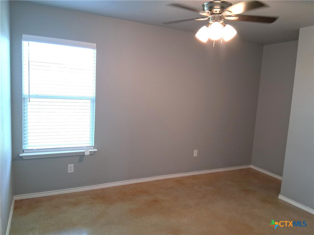 3010 Privet Drive Property Photo 9