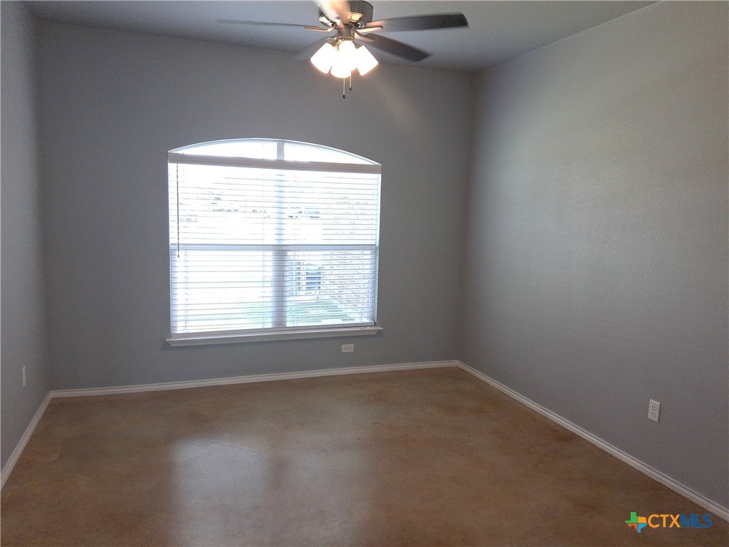 3010 Privet Drive Property Photo 11