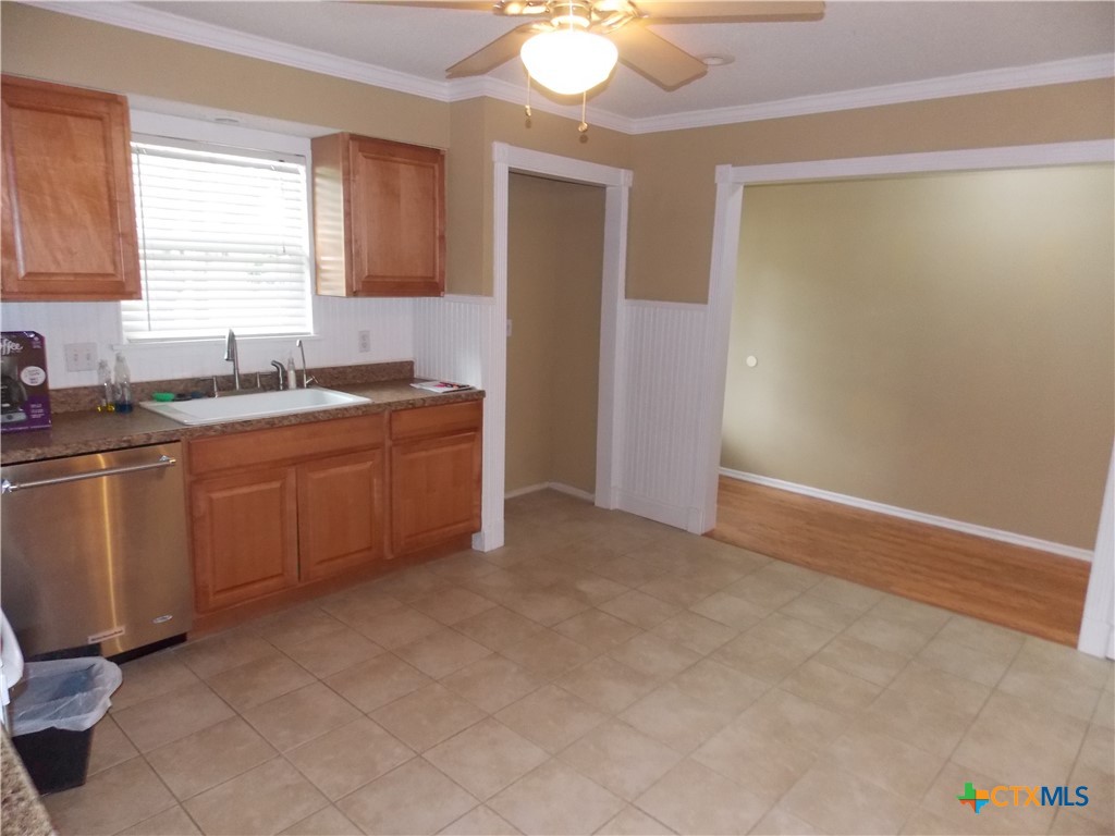 1309 Azalea Lane Property Photo 4