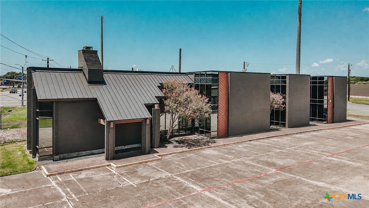 4104 Houston Highway