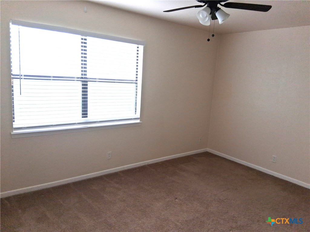 130 Wind Ridge Drive B Property Photo 8