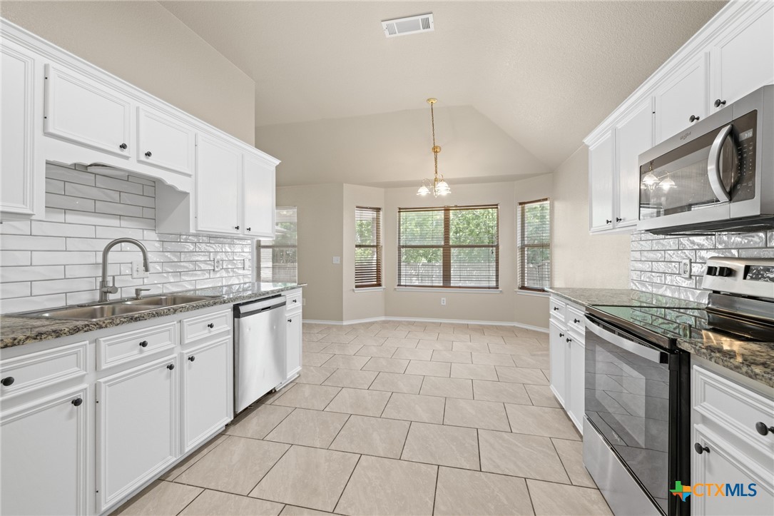 3806 Fabianna Drive Property Photo 11