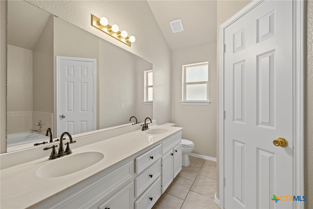 3806 Fabianna Drive Property Photo 14
