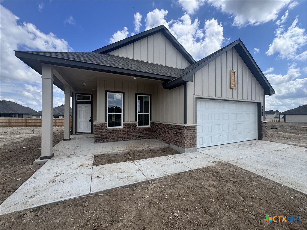 414 Dobson Drive Property Photo 1