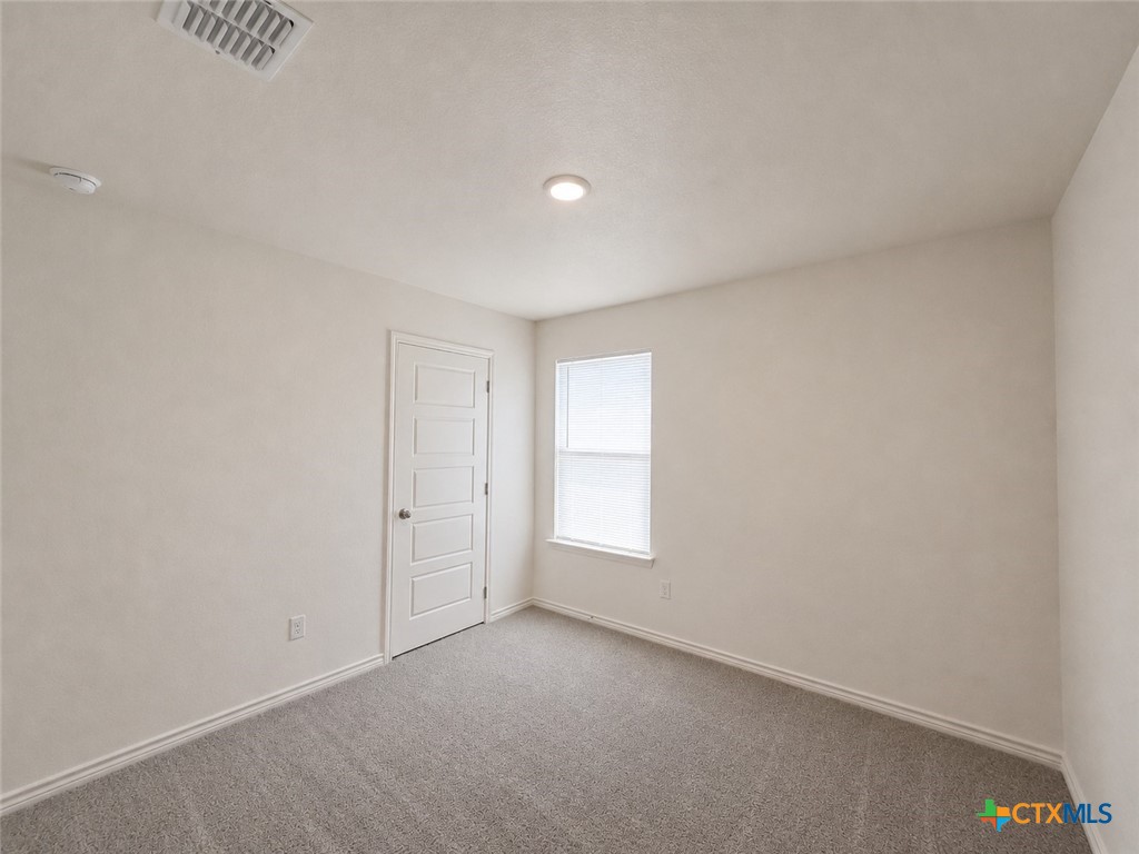3809 American Elm Drive B Property Photo 16