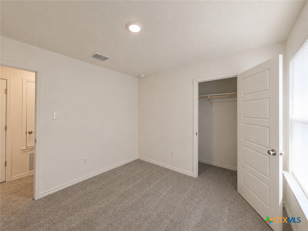 3809 American Elm Drive B Property Photo 17