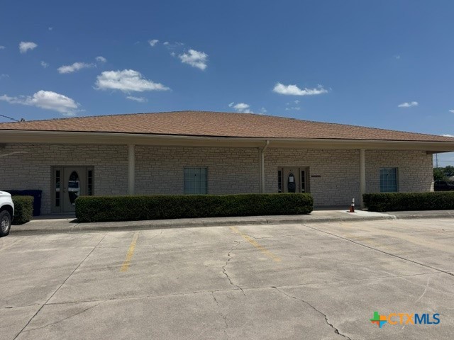 911 S Main Street Property Photo 1