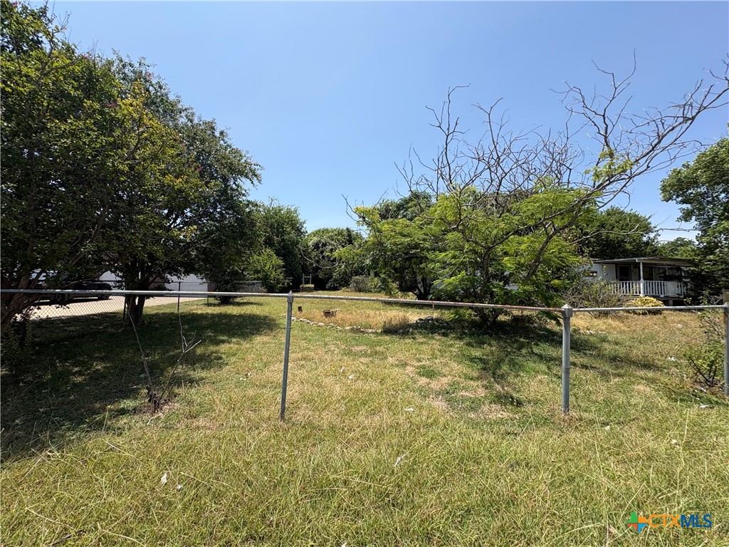 428 Clore Road Property Photo 4