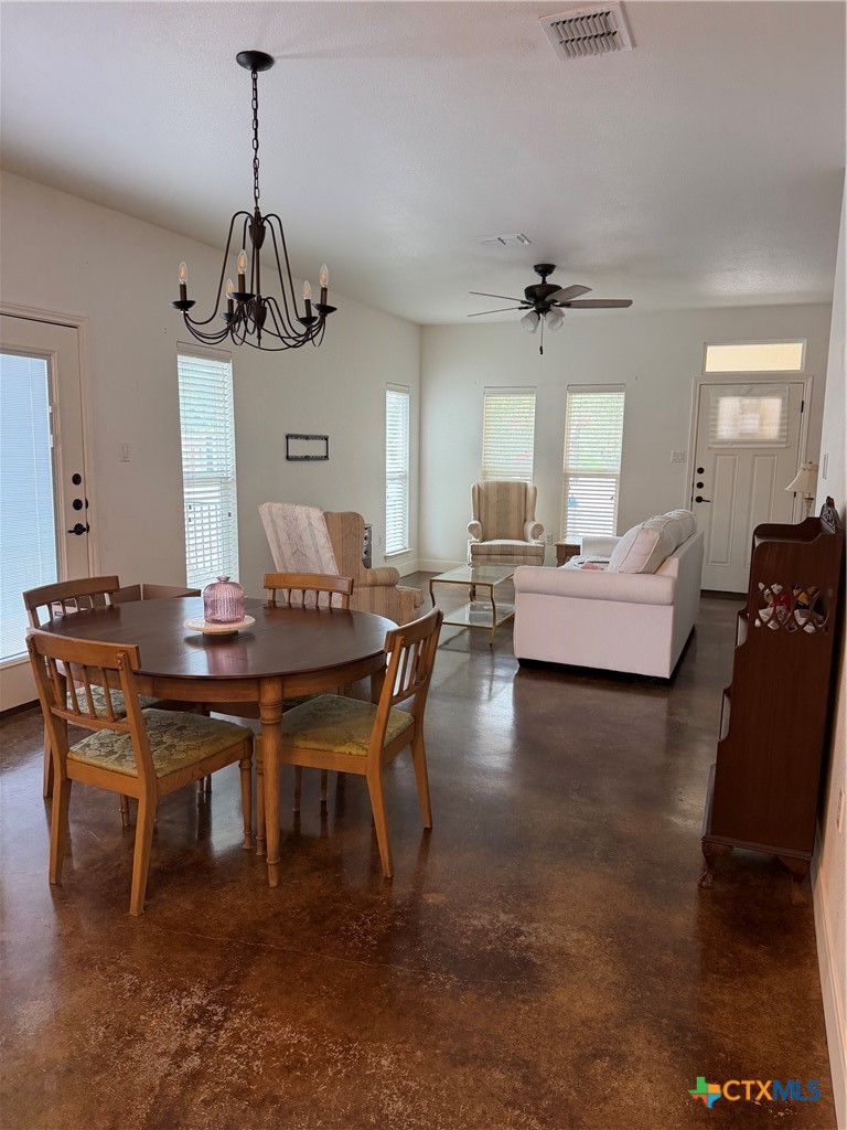 1366 Hanz Drive Property Photo 4