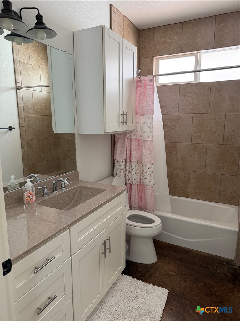 1366 Hanz Drive Property Photo 10