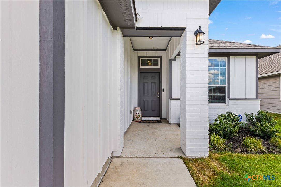 242 Boatright Boulevard Property Photo 2