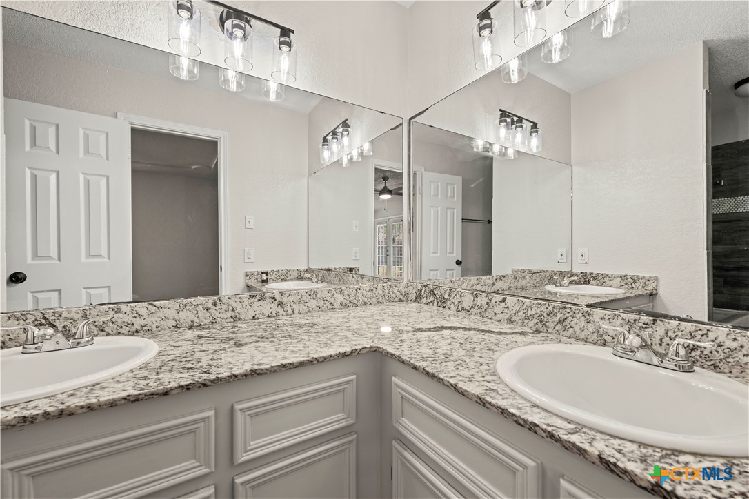 4502 Glennwood Drive Property Photo 19