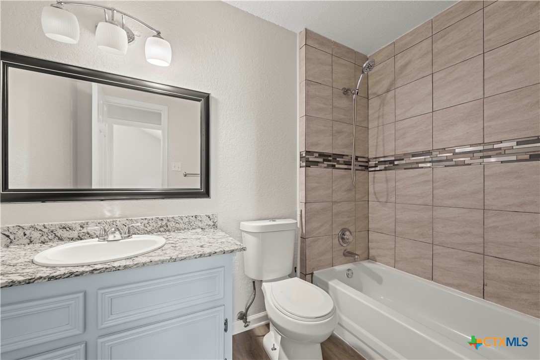 4502 Glennwood Drive Property Photo 25
