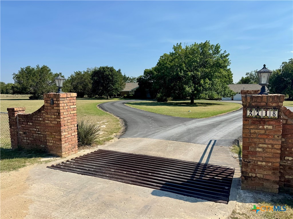 2718 County Road 208 Property Photo 14