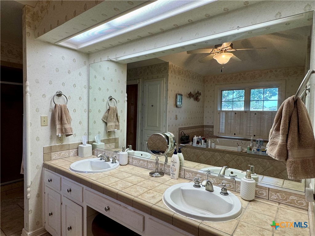 2718 County Road 208 Property Photo 18