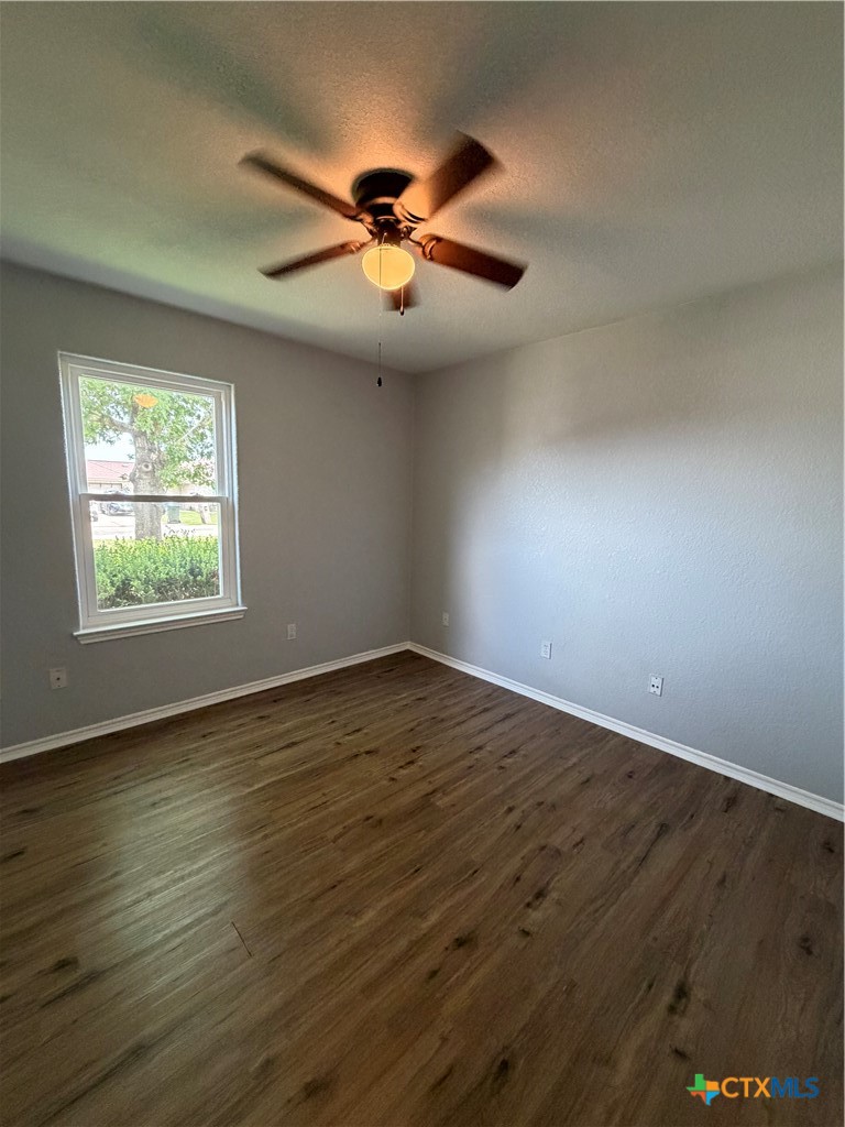 484 Cordova Loop Property Photo 10