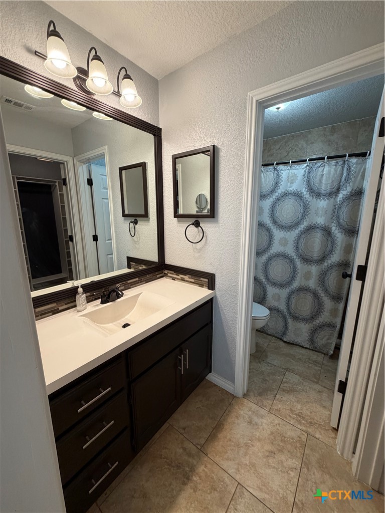 484 Cordova Loop Property Photo 18