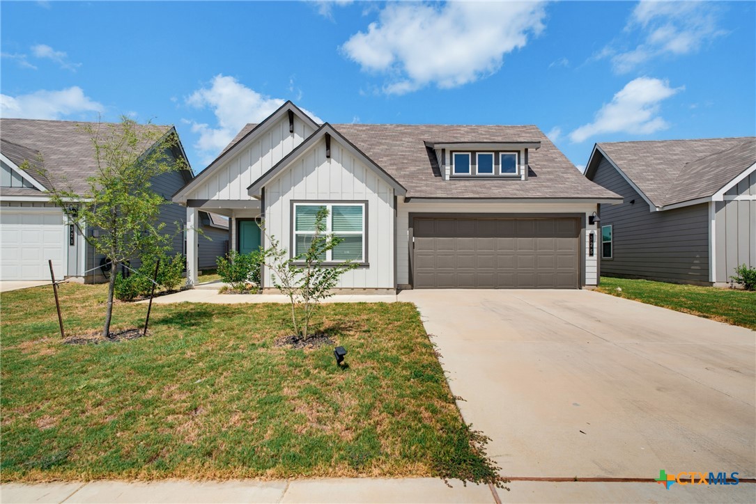 325 Doss Drive Property Photo 1