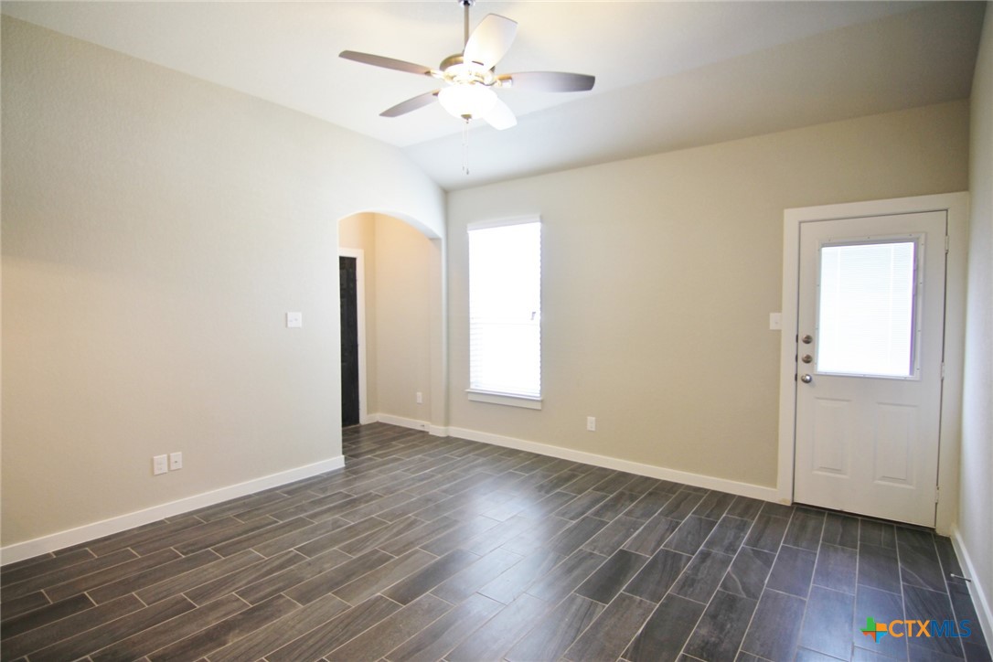 502 Creekside Forest Property Photo 4