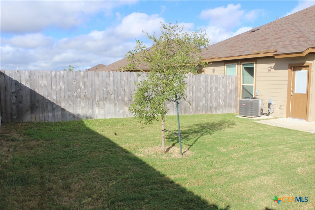 502 Creekside Forest Property Photo 13