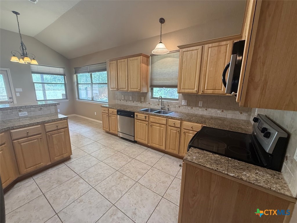 270 Delanoy Drive Property Photo 11