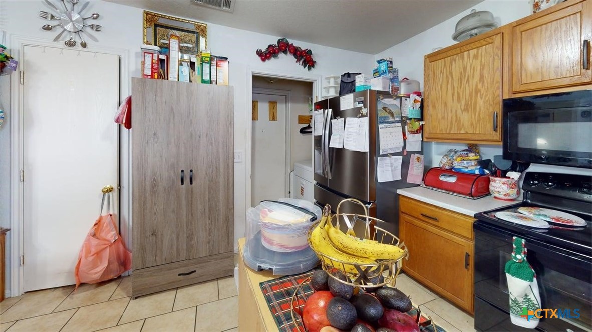 3302 Southhill Drive Property Photo 10