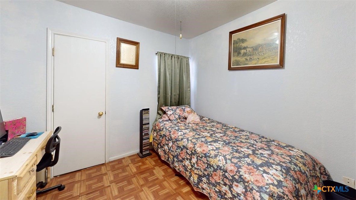 3302 Southhill Drive Property Photo 28