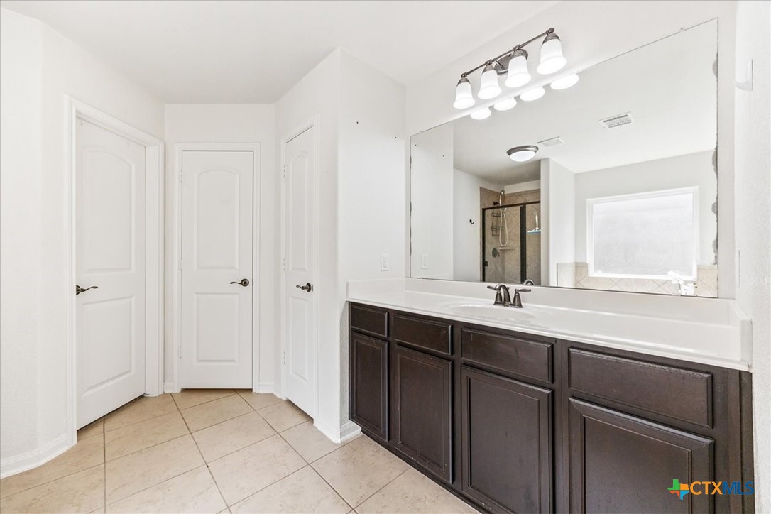 330 Callalily Property Photo 21