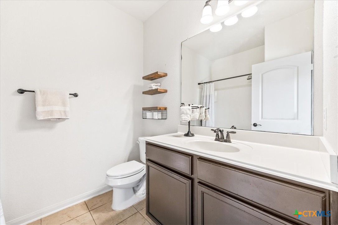 330 Callalily Property Photo 27
