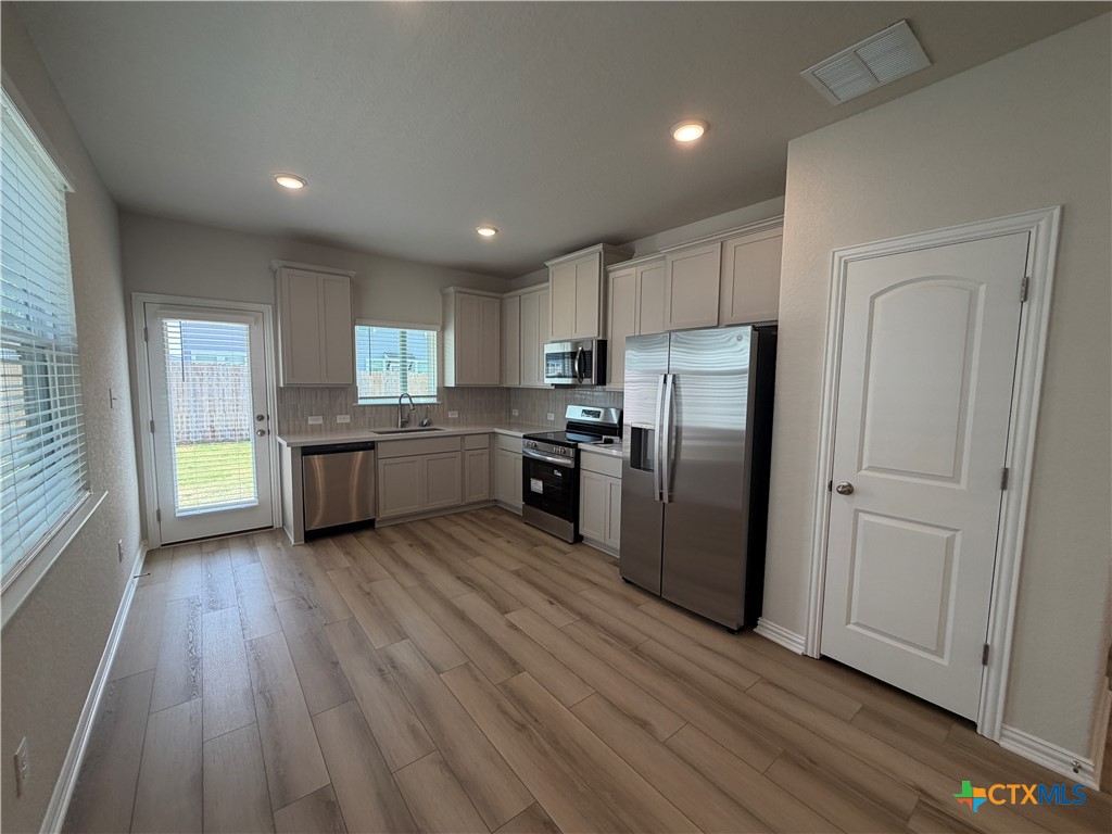 870 Casetta Trail Property Photo 13