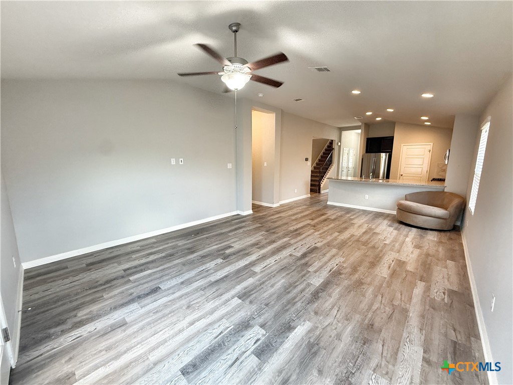 8819 Straight Oaks Property Photo 12
