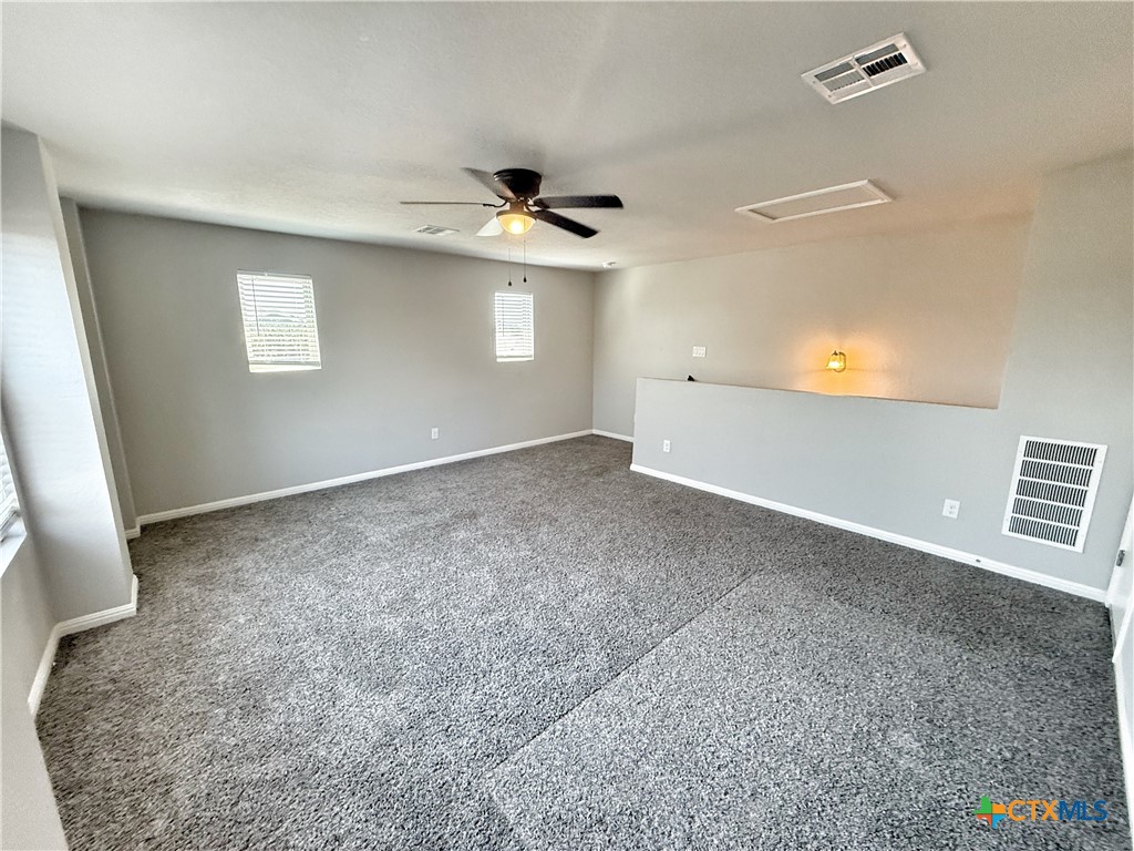 8819 Straight Oaks Property Photo 27