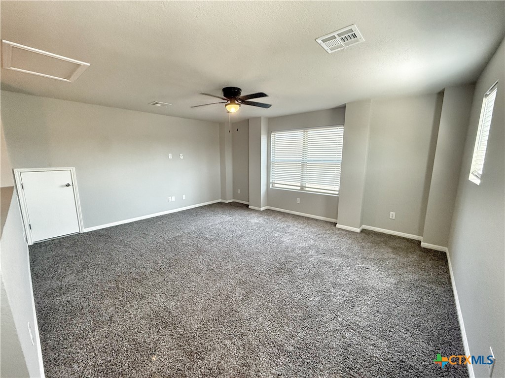 8819 Straight Oaks Property Photo 29