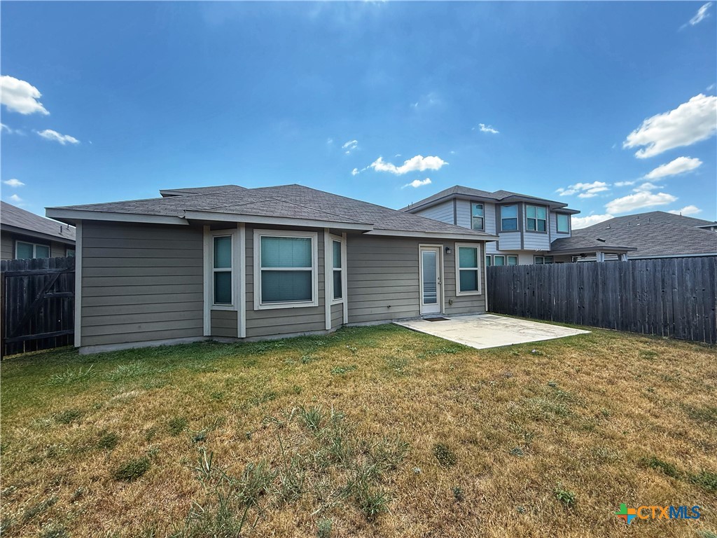 8819 Straight Oaks Property Photo 31
